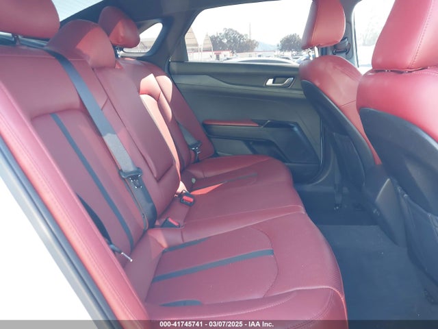 5XXG64J29RG243841 KIA K5 Gt-line