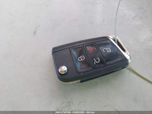3VV3B7AX5JM009157 Volkswagen Tiguan 2.0t Se/2.0t Sel