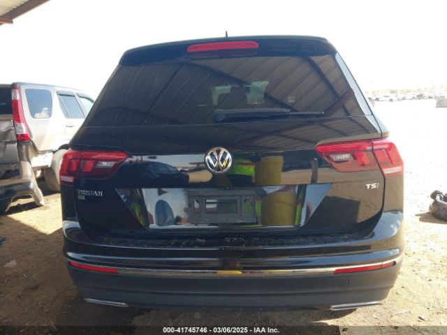 3VV3B7AX5JM009157 Volkswagen Tiguan 2.0t Se/2.0t Sel