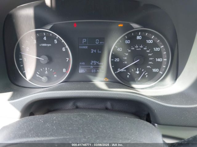 5NPD84LF0HH047111 Hyundai ELANTRA SE