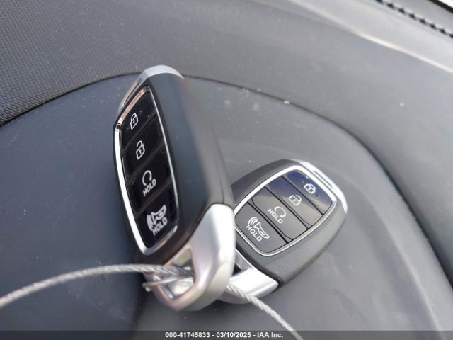 KMHRC8A32PU265541 Hyundai Venue Limited