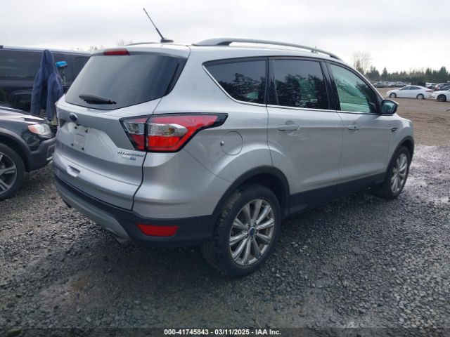 1FMCU9J97HUE98023 Ford Escape Titanium