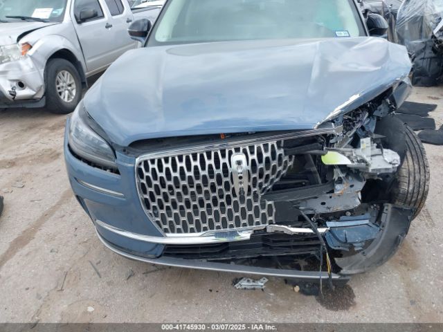 5LMCJ1CA4RUL04693 Lincoln Corsair Premiere