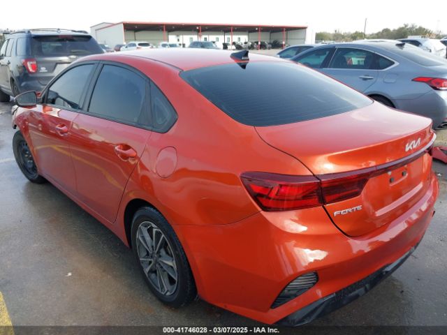 3KPF24AD1NE472235 KIA Forte Lxs