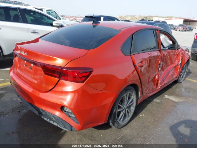 3KPF24AD1NE472235 KIA Forte Lxs