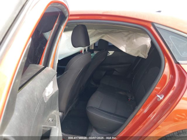 3KPF24AD1NE472235 KIA Forte Lxs