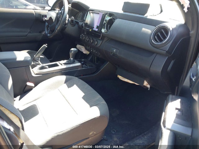 3TMCZ5AN6JM140000 Toyota Tacoma Trd Off Road