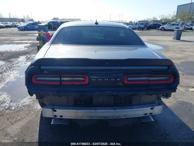 2C3CDZFJ7FH855227 Dodge Challenger R/t Scat Pack