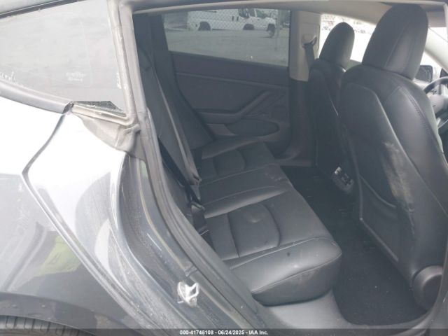 5YJ3E1EB2NF337857 Tesla 2022