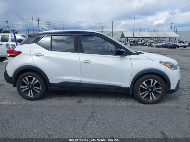 3N1CP5CU7JL518716 Nissan KICKS SV