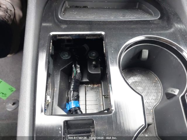 5N1BT3ABXRC698674 Nissan Rogue S Intelligent Awd