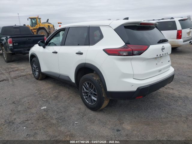 5N1BT3ABXRC698674 Nissan Rogue S Intelligent Awd