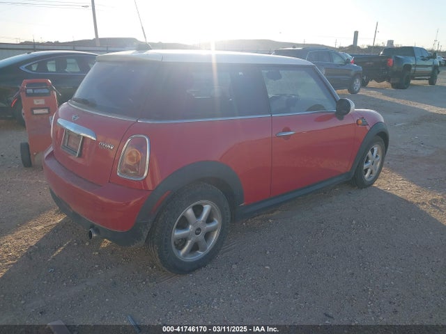 2009 MINI COOPER WMWMF33599TU74790 Photo 3