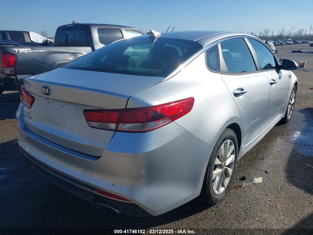 5XXGT4L32HG154092 KIA Optima Lx