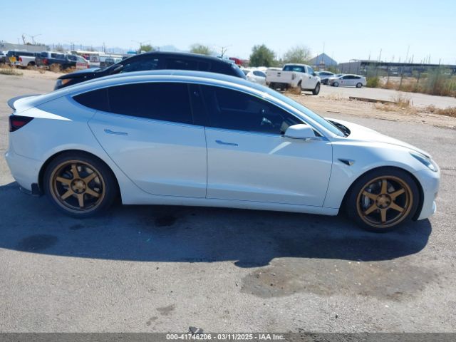 5YJ3E1EA1JF035459 Tesla Model 3 Long Range/mid Range