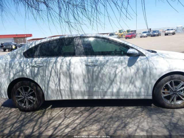 3KPF24AD9RE766228 KIA Forte Lxs