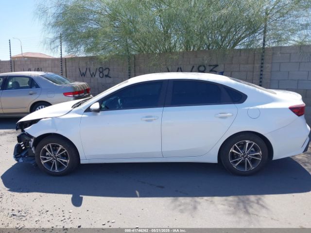 3KPF24AD9RE766228 KIA Forte Lxs