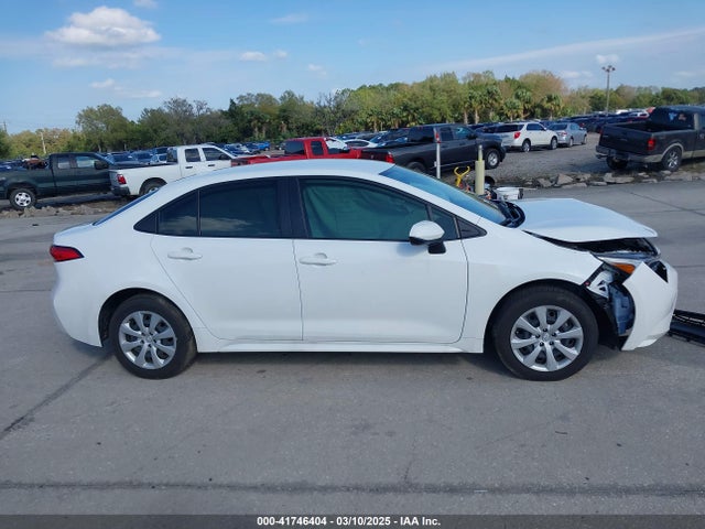 Toyota Corolla Hybrid Le 2024 JTDBCMFE1R3056731 Image 13