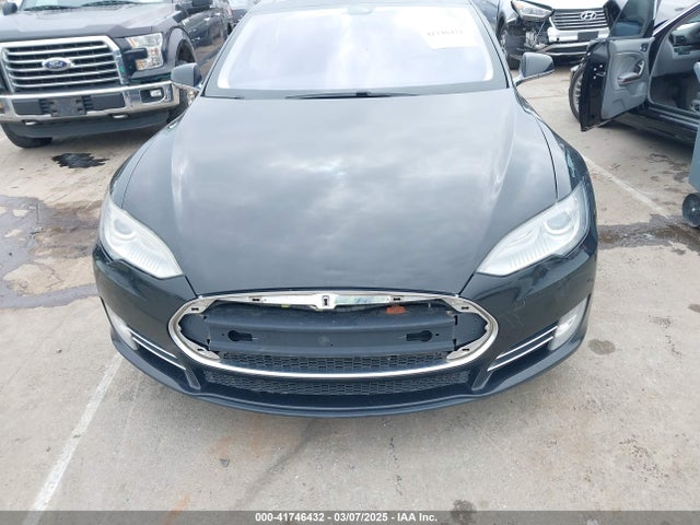 2013 TESLA MODEL S 5YJSA1DP0DFP13202 Photo 9