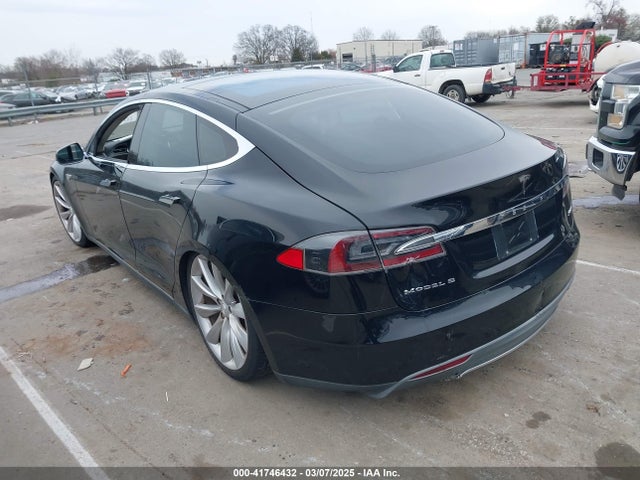 2013 TESLA MODEL S 5YJSA1DP0DFP13202 Photo 2