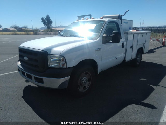 2005 Ford F-350 Xl/xlt მანქანა იყიდება აუქციონზე, vin: 1FDSF34585EA36927, აუქციონის ნომერი: 41746572