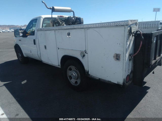 2005 Ford F-350 Xl/xlt მანქანა იყიდება აუქციონზე, vin: 1FDSF34585EA36927, აუქციონის ნომერი: 41746572
