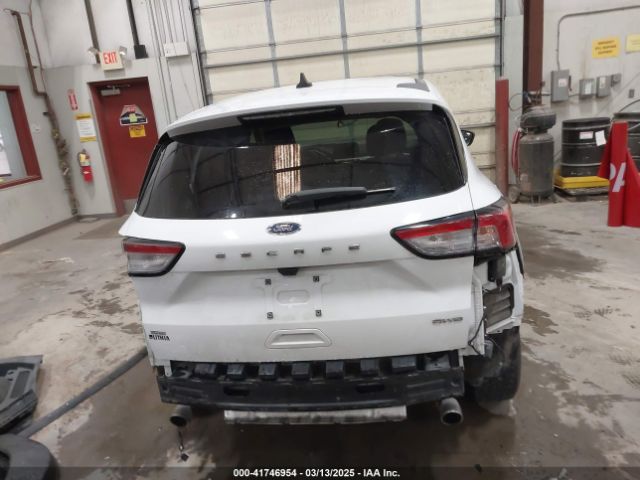 1FMCU9G61NUA42771 Ford ESCAPE SE