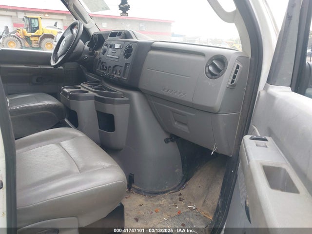 Ford E-250 Commercial 2014 1FTNE2EW7EDA00187 Image 5