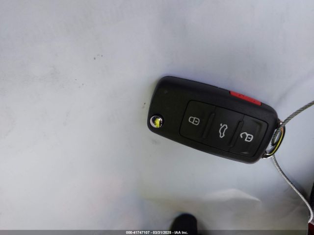 3VWJX7AT7EM607340 Volkswagen Beetle 2.5l