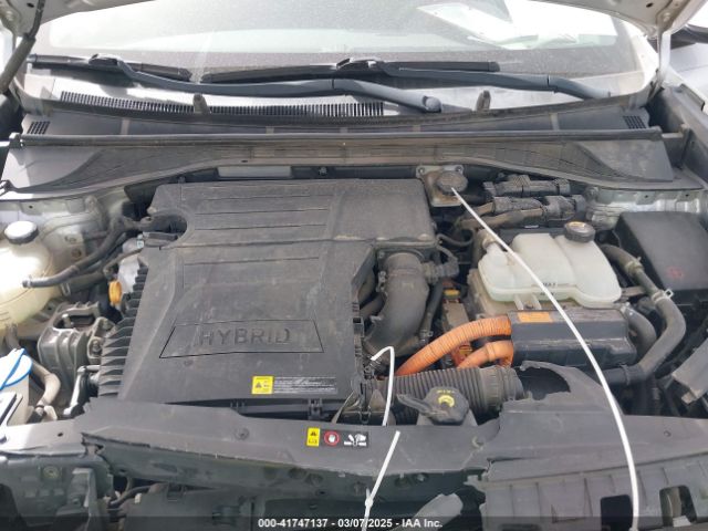KNDCB3LC6H5088243 KIA NIRO LX