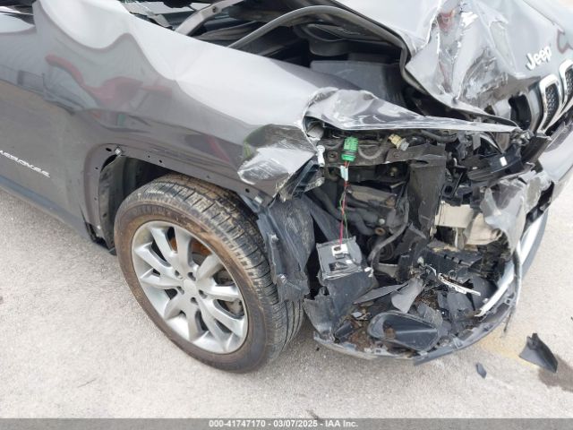 1C4PJLDB0JD565920 Jeep Cherokee Limited Fwd