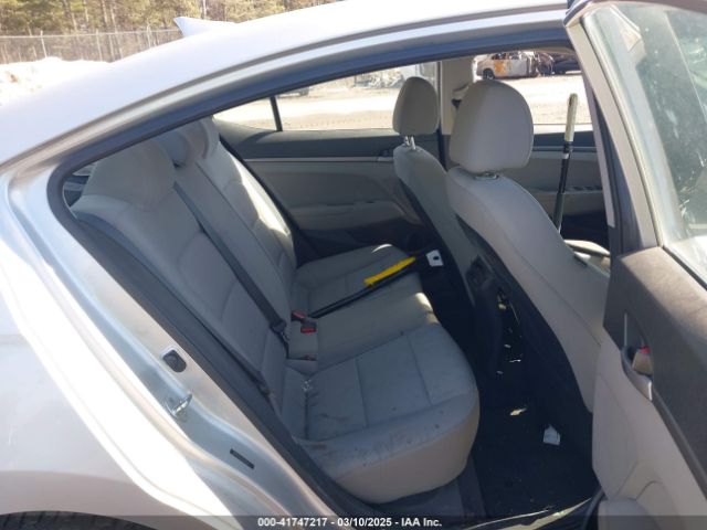 5NPD74LF2HH162411 Hyundai ELANTRA SE