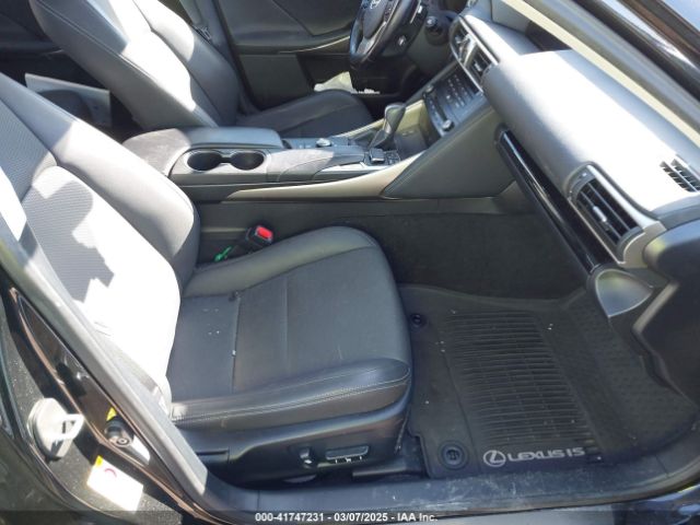 JTHC81D22J5030353 Lexus IS 300