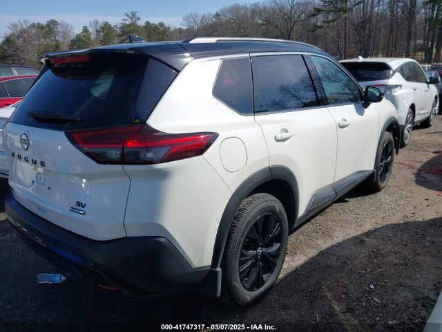 JN8BT3BAXPW002213 Nissan Rogue Sv Fwd