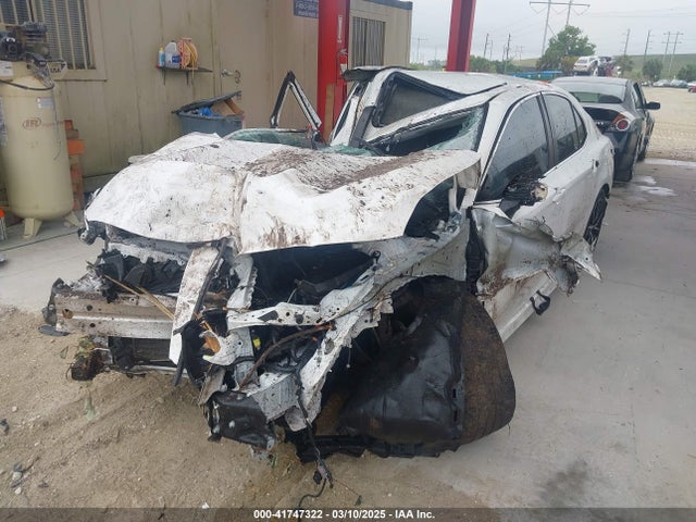 4T1S11AK7NU667655 Toyota CAMRY SE