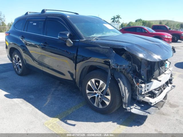 5TDGZRAH8MS519507 Toyota Highlander Xle
