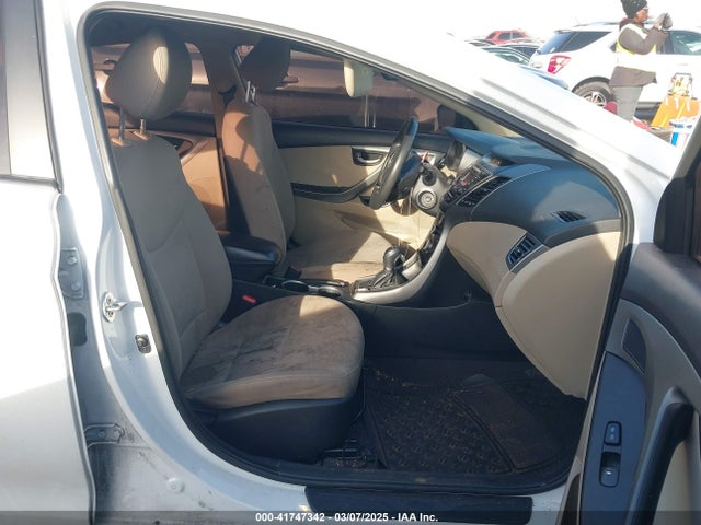 5NPDH4AE6GH713798 Hyundai ELANTRA SE