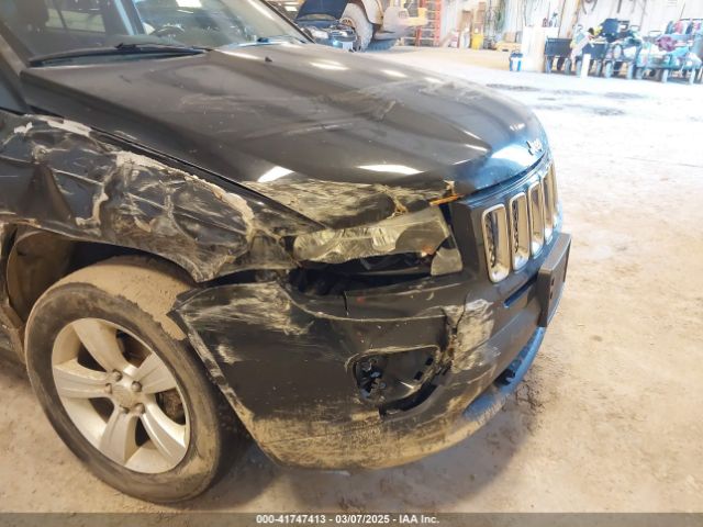 1C4NJDABXGD593959 Jeep Compass Sport/north