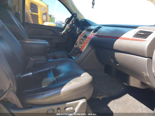 2010 CADILLAC ESCALADE 1GYUKBEF1AR270222 Photo 4