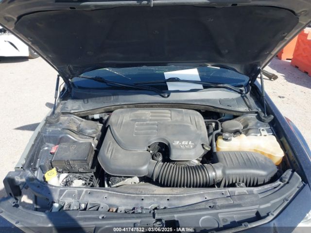2C3CCAEG4HH567890 Chrysler 300C