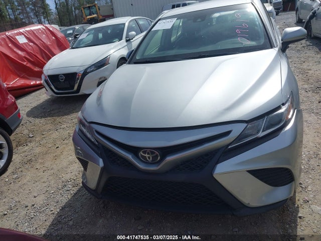 JTNB11HKXJ3019619 Toyota CAMRY SE