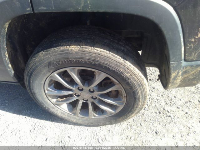 1C4PJMLX9KD413915 Jeep Cherokee Latitude Plus 4x4