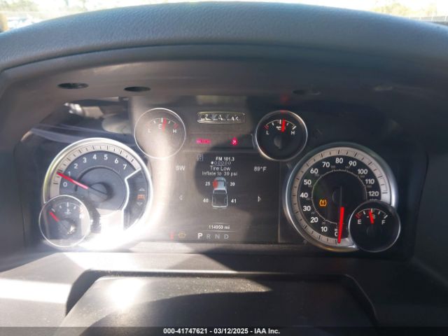 1C6RR7GG0JS218820 RAM 1500 Big Horn  4x4 6'4 Box