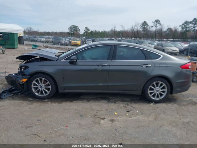 3FA6P0HD3HR118753 Ford FUSION SE
