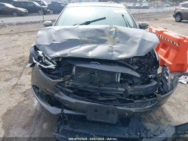 3FA6P0HD3HR118753 Ford FUSION SE