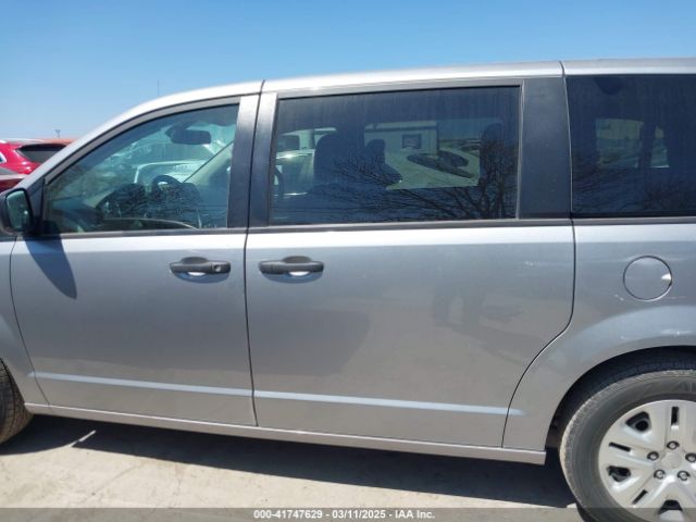 2C4RDGBG1KR790397 Dodge Grand Caravan Se