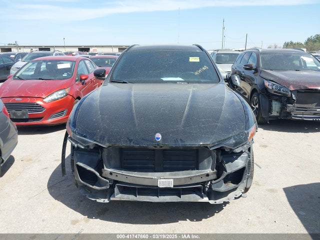 ZN661XUAXKX323919 Maserati Levante