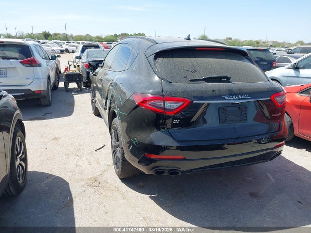 ZN661XUAXKX323919 Maserati Levante