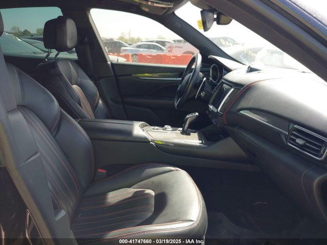 ZN661XUAXKX323919 Maserati Levante