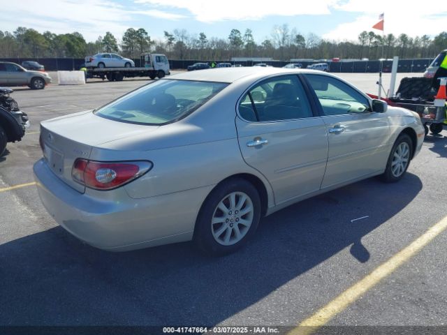 2004 LEXUS ES 330 JTHBA30GX45045913 Photo 3